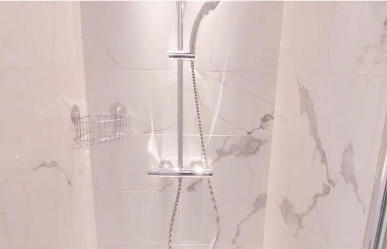 Bel Appartement Idealement Situe - Tour Eiffel Paris Ngoại thất bức ảnh